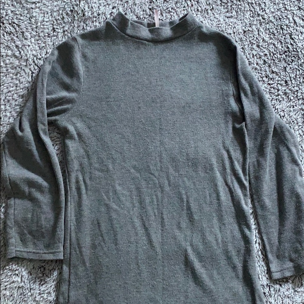 Mock neck fitted top